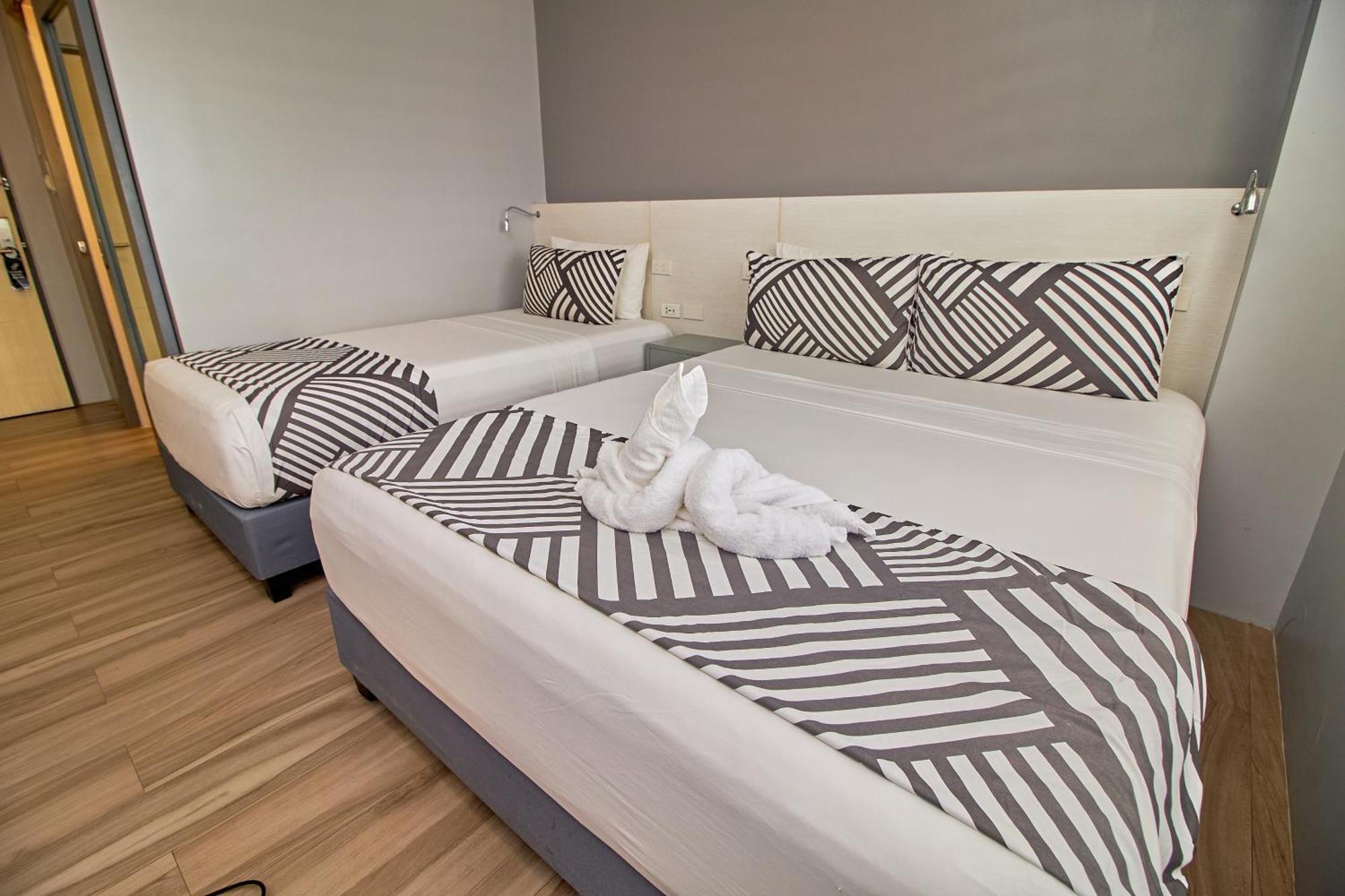Cebu Hotel Plus Eksteriør bilde