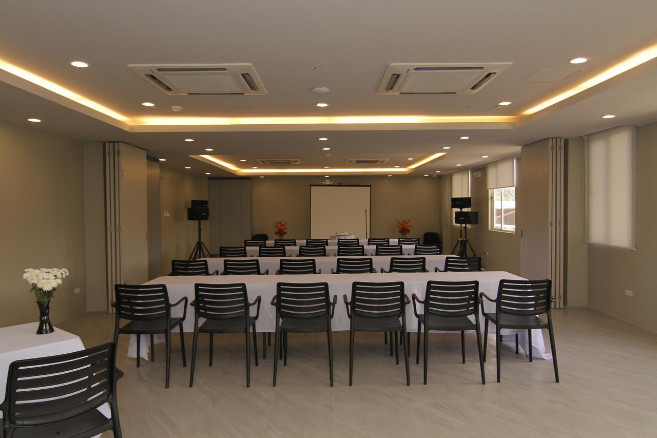 Cebu Hotel Plus Eksteriør bilde